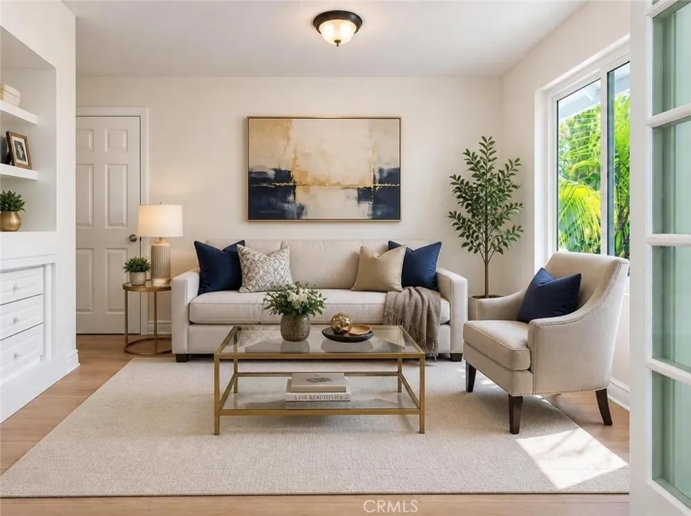 9881 Foxrun Drive North Tustin, CA 92705