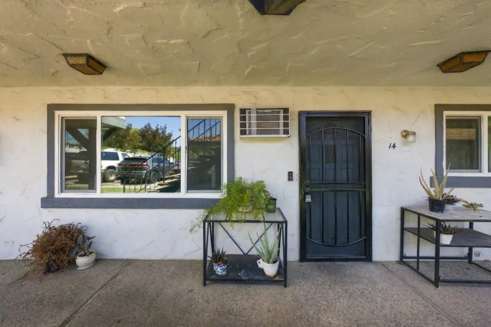1261 Juniper Drive #14 Gilroy, CA 95020