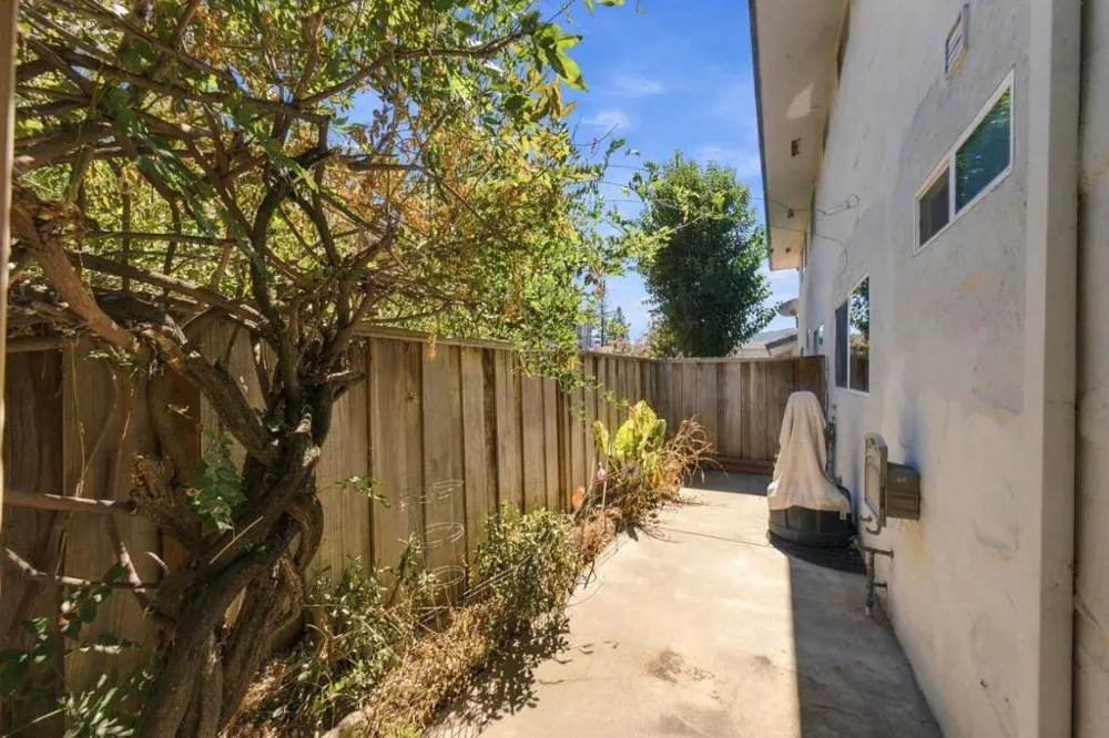 1261 Juniper Drive #14 Gilroy, CA 95020