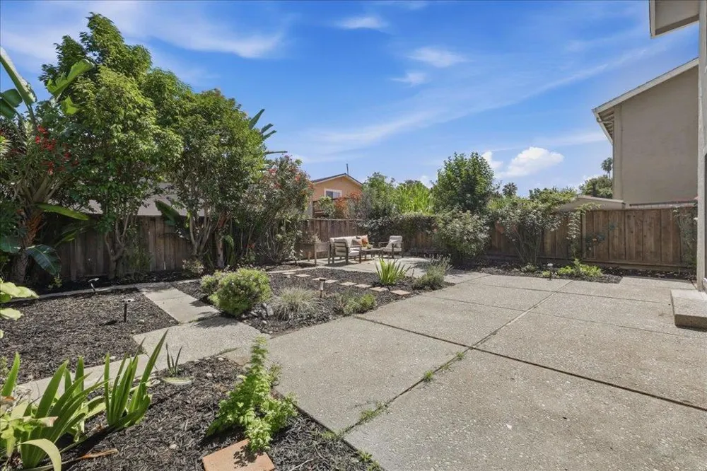 4562 Carmen Way Union City, CA 94587