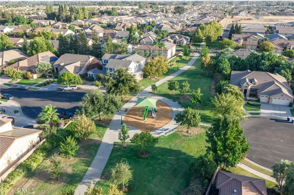 3141 Serena Clovis, CA 93619