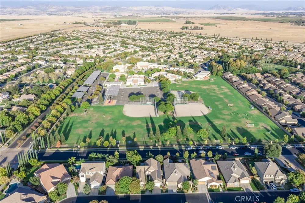 3141 Serena Clovis, CA 93619