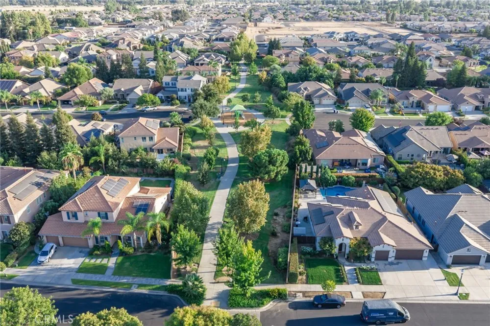3141 Serena Clovis, CA 93619