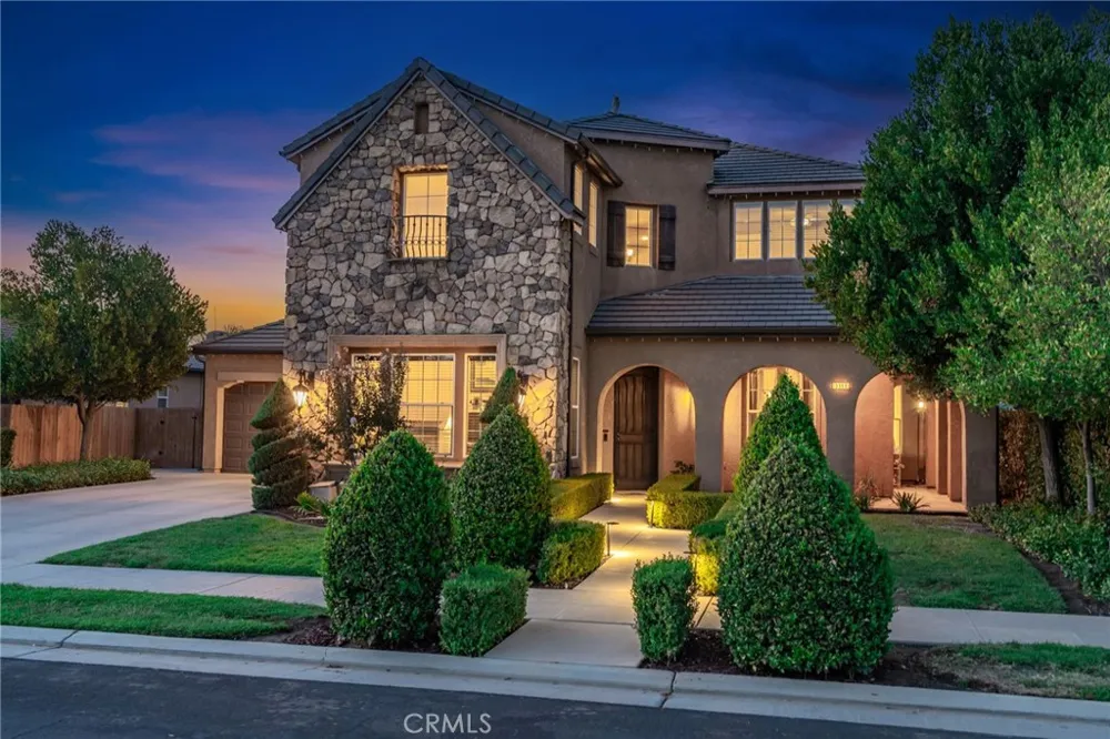 3141 Serena Clovis, CA 93619