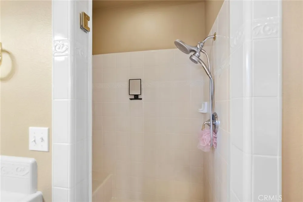 3141 Serena Clovis, CA 93619