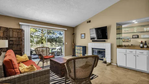 285 Desert Falls Drive E