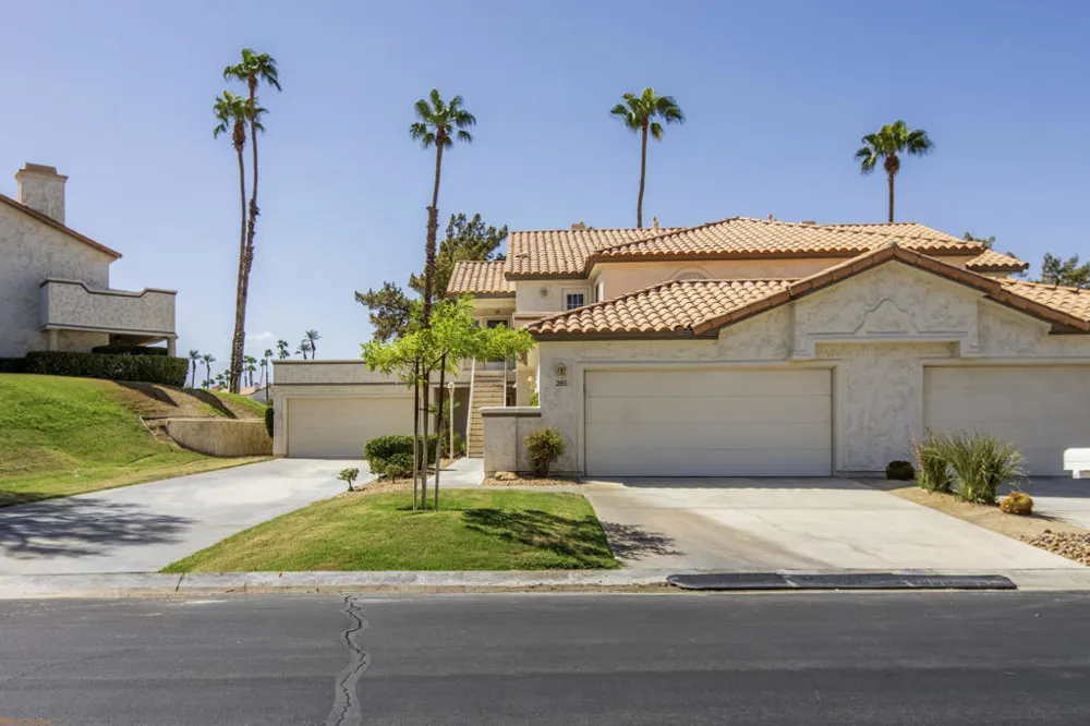 285 Desert Falls Drive E Palm Desert, CA 92211