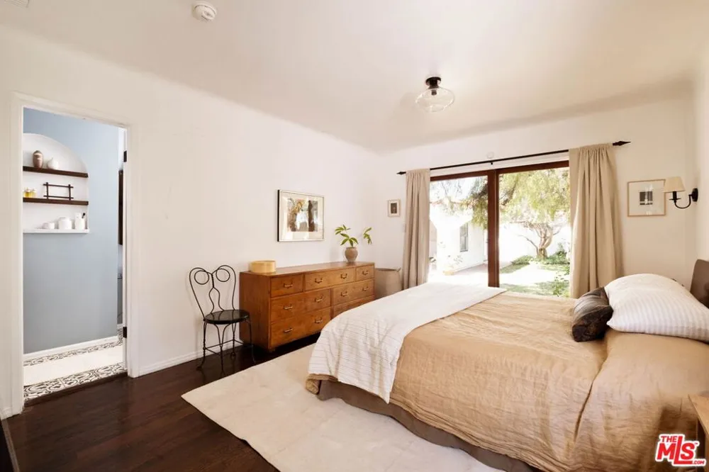 1781 S Garth Avenue Los Angeles, CA 90035