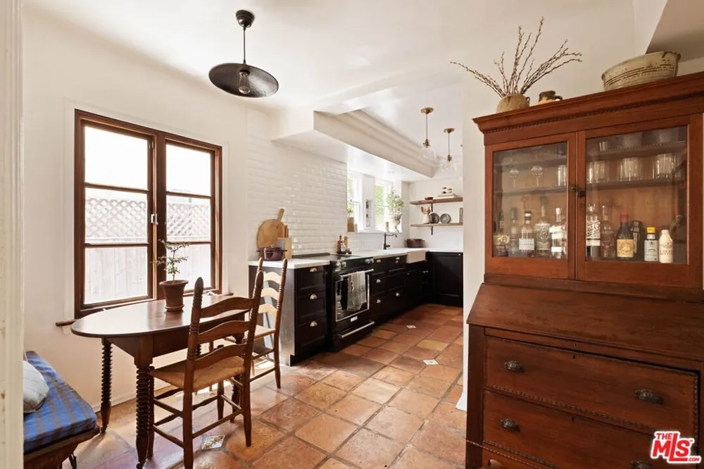 1781 S Garth Avenue Los Angeles, CA 90035