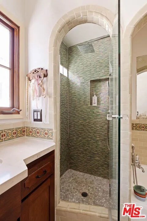 1781 S Garth Avenue Los Angeles, CA 90035