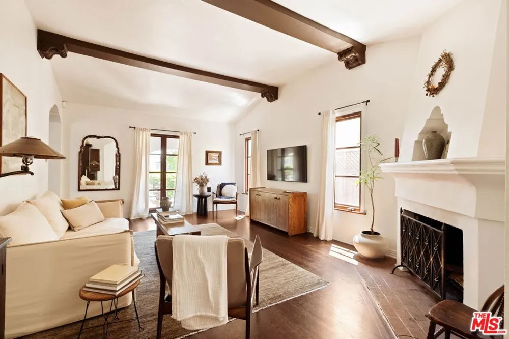 1781 S Garth Avenue Los Angeles, CA 90035