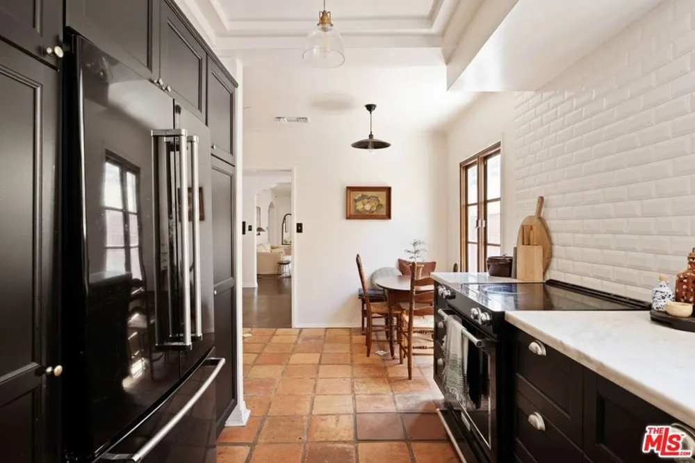 1781 S Garth Avenue Los Angeles, CA 90035