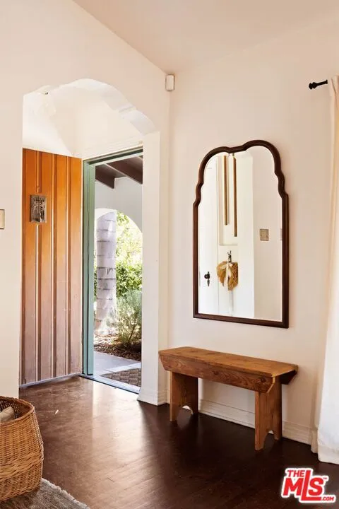 1781 S Garth Avenue Los Angeles, CA 90035