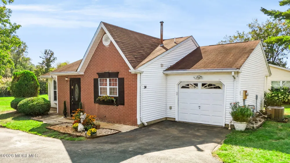 34 Morden Close Freehold, NJ 07728