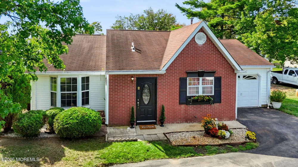 34 Morden Close Freehold, NJ 07728