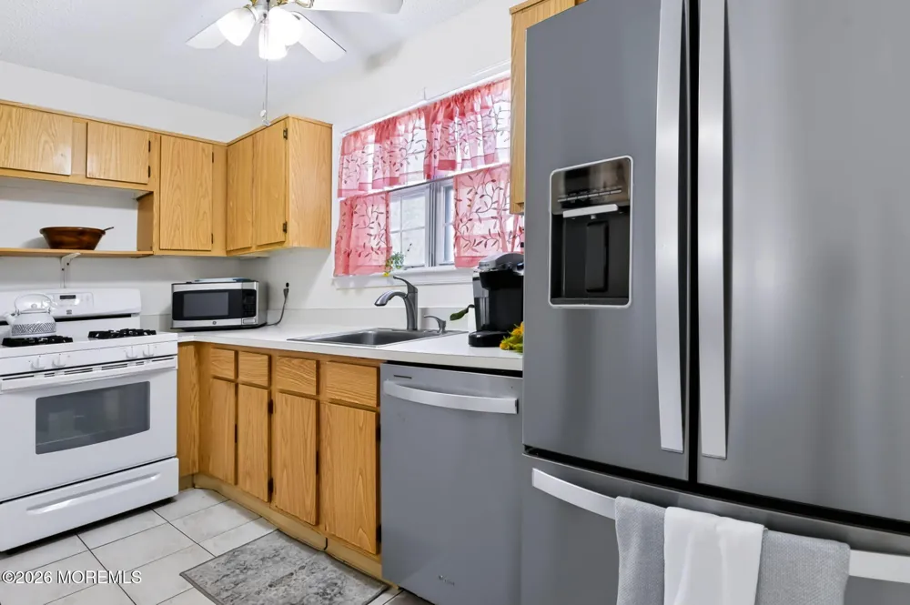 34 Morden Close Freehold, NJ 07728