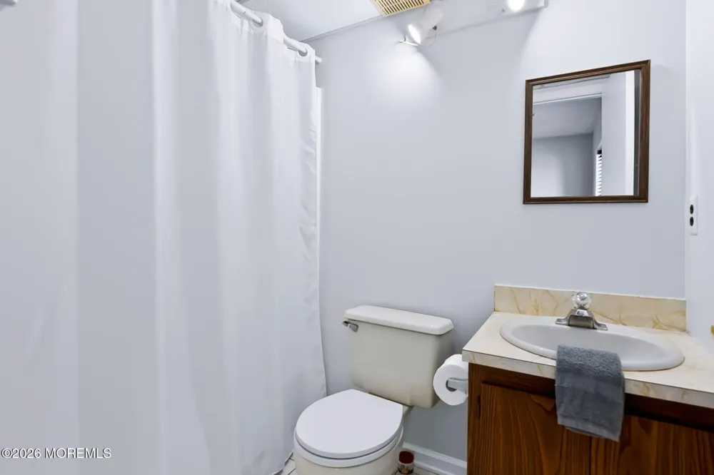 34 Morden Close Freehold, NJ 07728