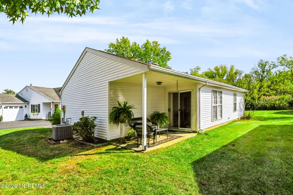34 Morden Close Freehold, NJ 07728
