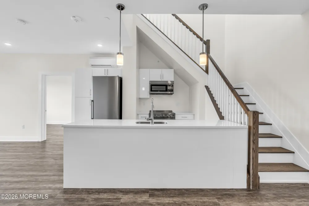 521 Lake Avenue #504 Asbury Park, NJ 07712