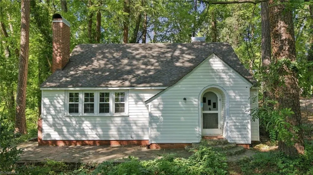 351 Lindley Avenue Asheboro, NC 27203