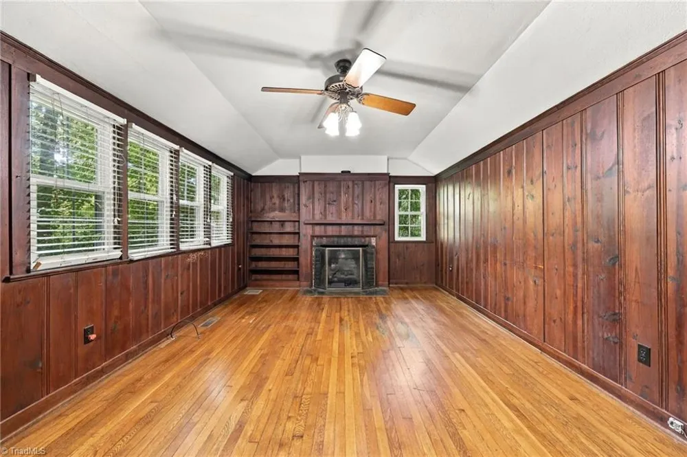 351 Lindley Avenue Asheboro, NC 27203
