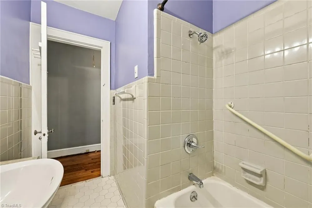 351 Lindley Avenue Asheboro, NC 27203