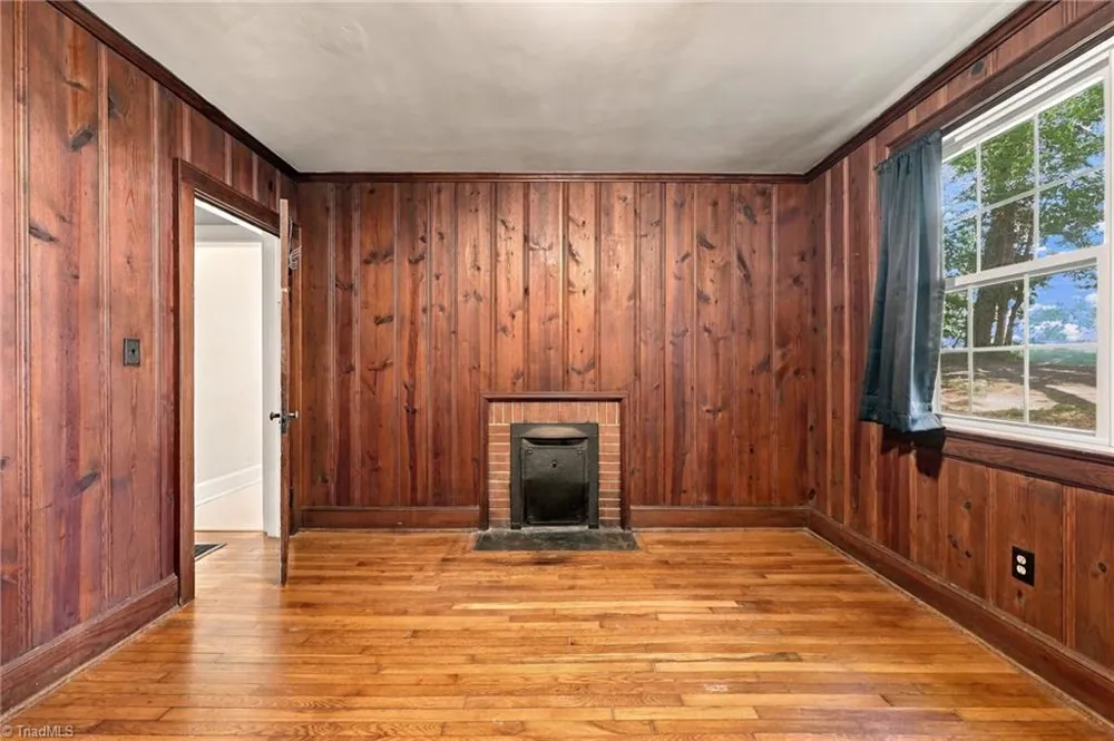 351 Lindley Avenue Asheboro, NC 27203