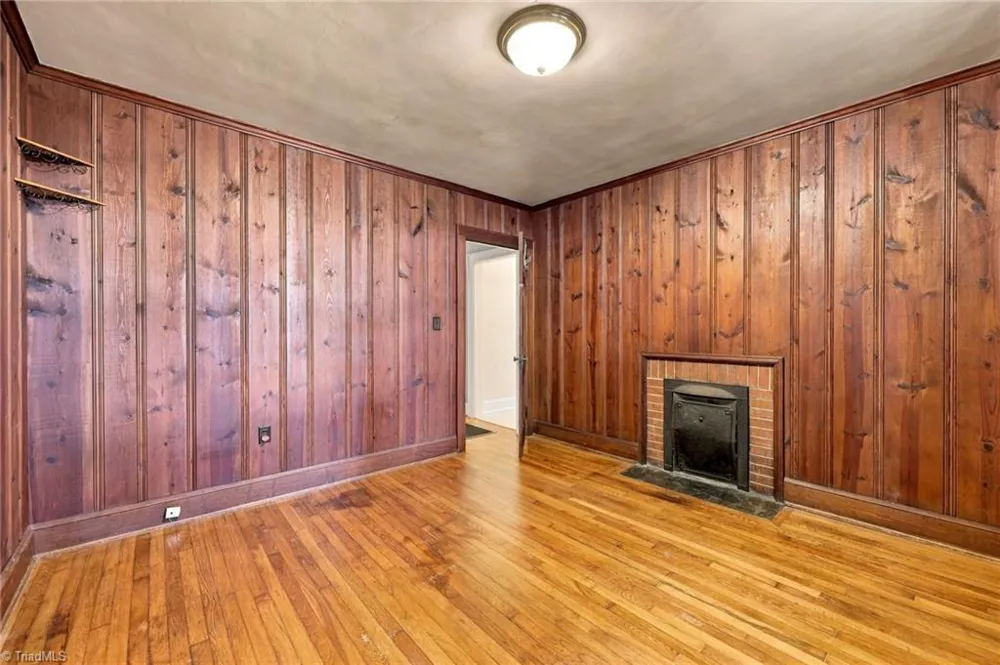 351 Lindley Avenue Asheboro, NC 27203