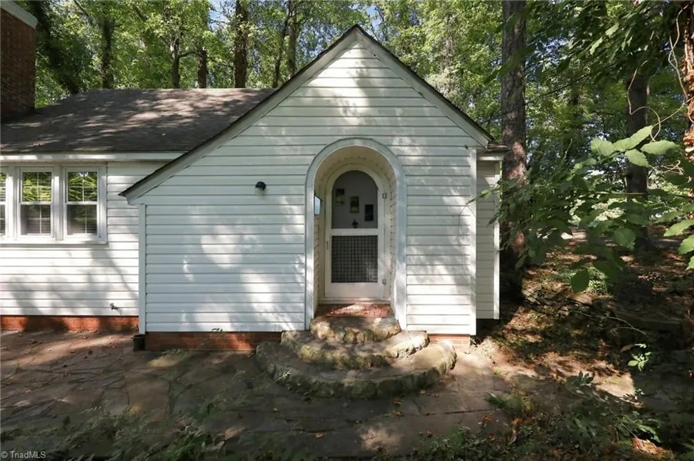 351 Lindley Avenue Asheboro, NC 27203