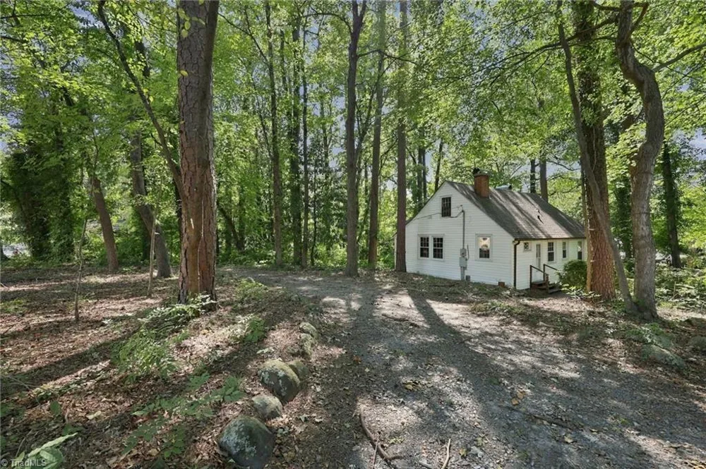 351 Lindley Avenue Asheboro, NC 27203
