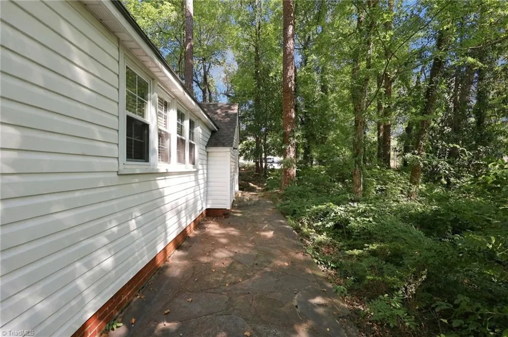 351 Lindley Avenue Asheboro, NC 27203