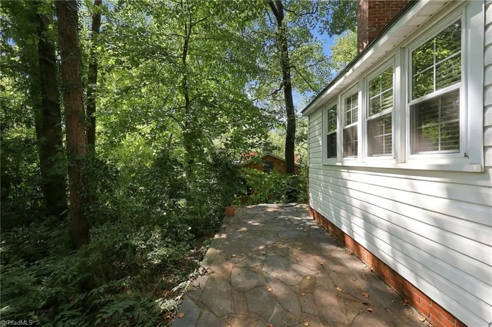 351 Lindley Avenue Asheboro, NC 27203