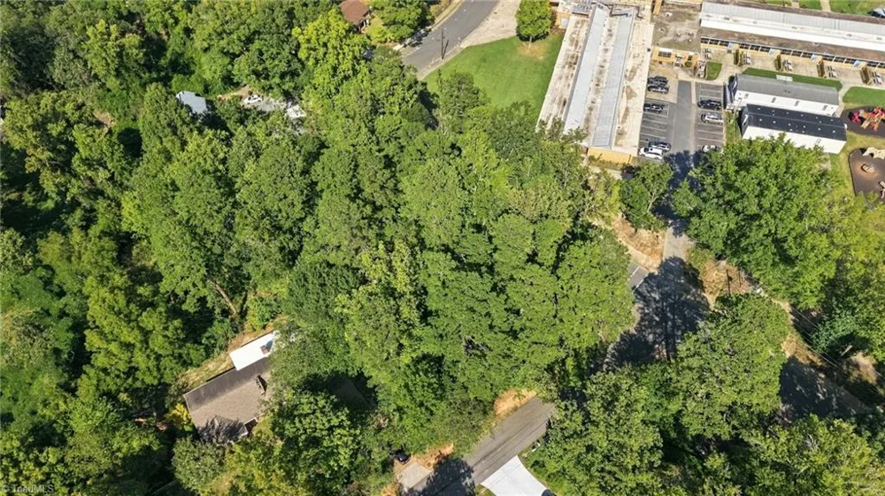 351 Lindley Avenue Asheboro, NC 27203