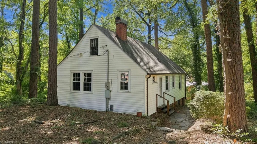 351 Lindley Avenue Asheboro, NC 27203