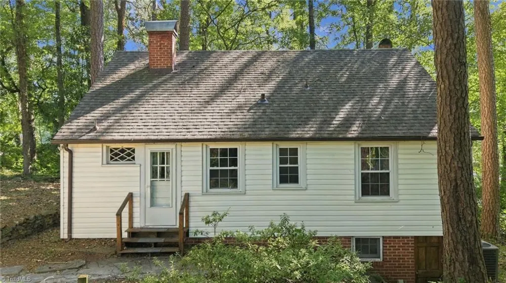351 Lindley Avenue Asheboro, NC 27203