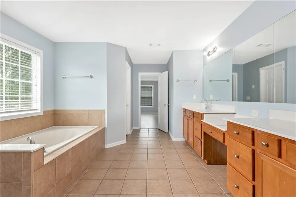 2679 Heritage Oaks Circle Dacula, GA 30019