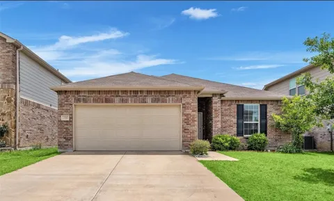 2336 Bermont Red Lane