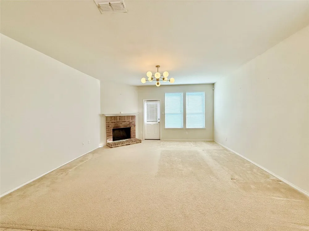 2336 Bermont Red Lane Fort Worth, TX 76131