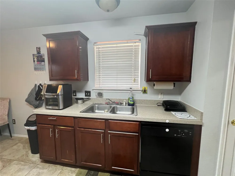 2332 Rushing Springs Fort Worth, TX 76118