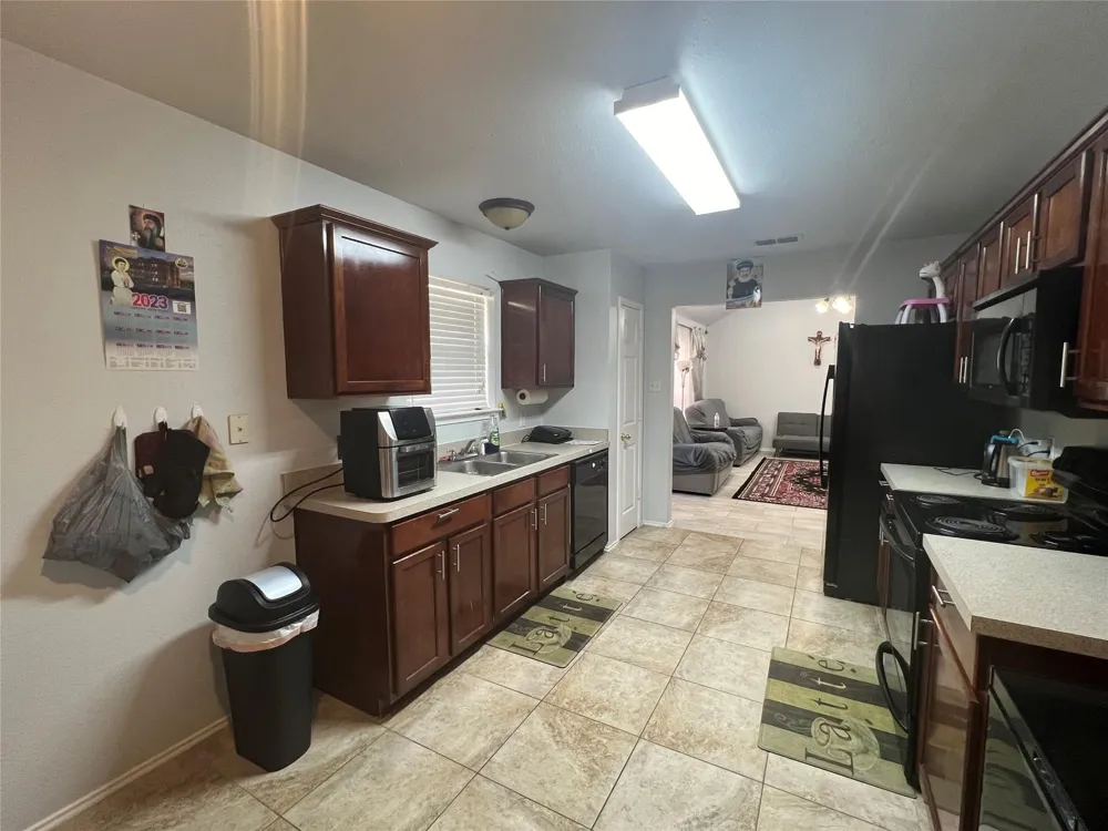 2332 Rushing Springs Fort Worth, TX 76118