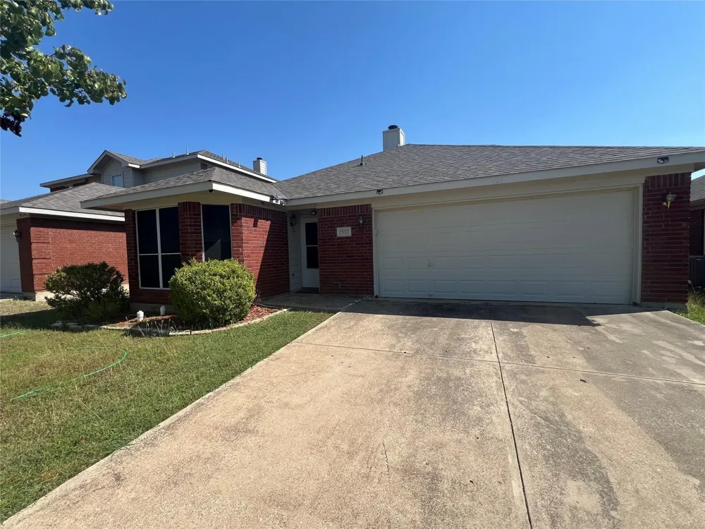 2332 Rushing Springs Fort Worth, TX 76118