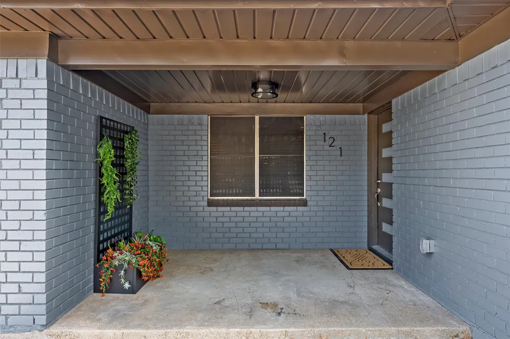 121 E Dawn Drive Robinson, TX 76706