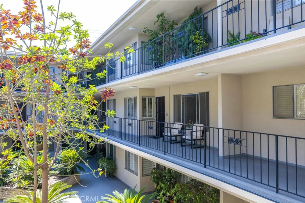 2772 E 2nd Street #E2 Long Beach, CA 90803
