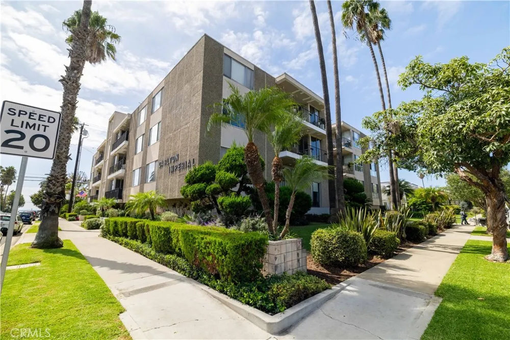 2772 E 2nd Street #E2 Long Beach, CA 90803