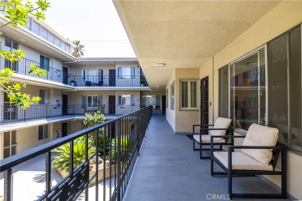 2772 E 2nd Street #E2 Long Beach, CA 90803
