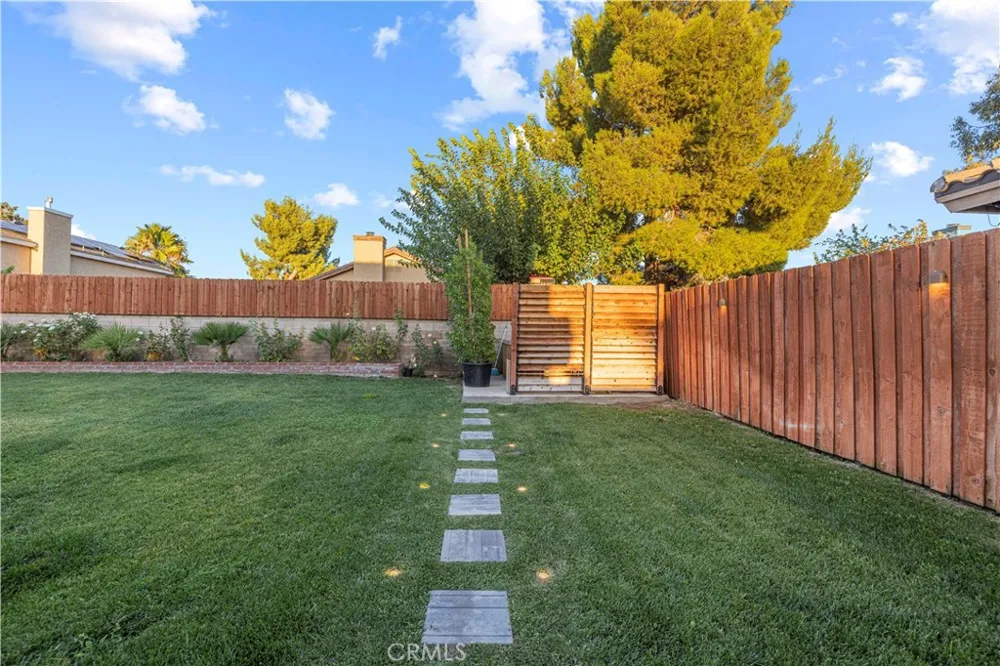 37502 Park Forest Court Palmdale, CA 93552