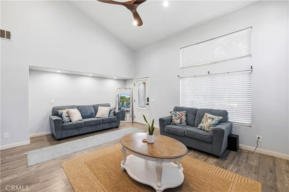 37502 Park Forest Court Palmdale, CA 93552