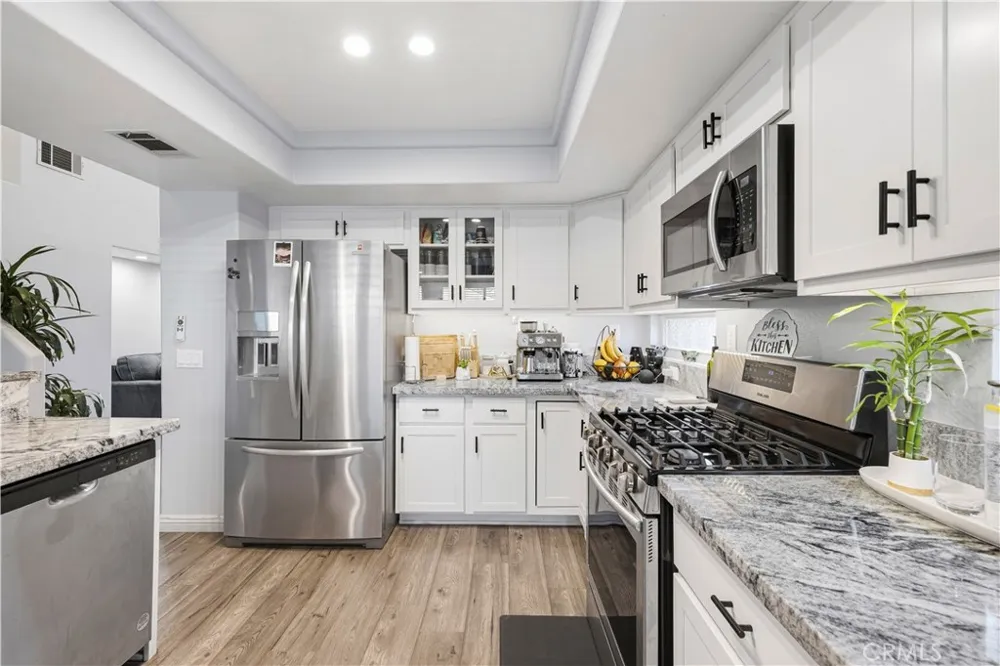 37502 Park Forest Court Palmdale, CA 93552