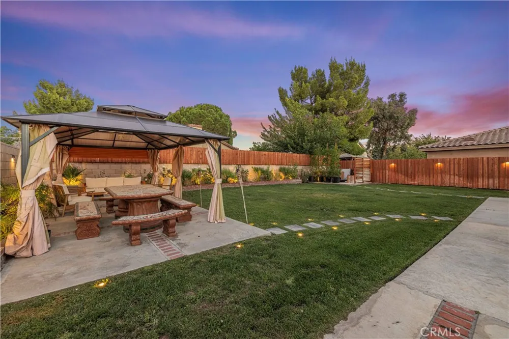 37502 Park Forest Court Palmdale, CA 93552