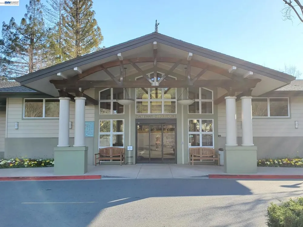 2749 Pine Knoll Drive ##2 Walnut Creek, CA 94595